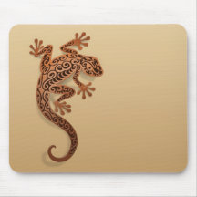 Climbing Brown Gecko Mouse Pad