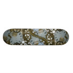 Clock cogs in ice skateboard deck