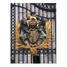 Crest Buckingham Palace London England Postcard