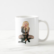Crouching Hedwig mug