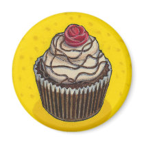 Cupcake on yellow magnet