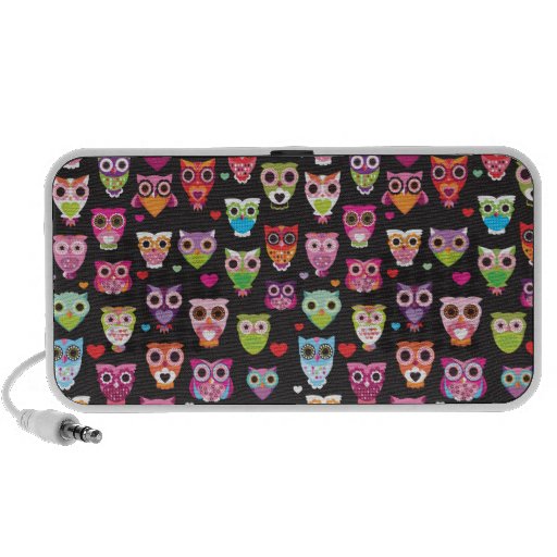 Cute retro owl pattern doodle speaker