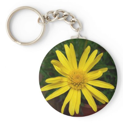 Daisy Keychains by ggbythebay