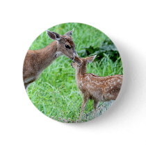 Deer Kissing Fawn Pin