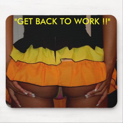 DISTRACTING MOUSE PAD by SEDUCTIVE