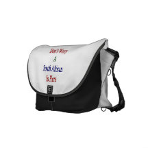 Don't Worry A South African Is Here Messenger Bag