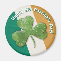 Eerie shamrock: Happy St. Patrick's Day! - Magnet