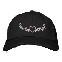EMBROIDERED HEART CREST EMBROIDERED HAT