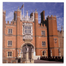 England, Surrey, Hampton Court Palace. 3 Tile