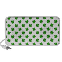 Four leaf clovers in green fade mini speaker