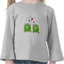 Frog Prince and Frog Princess, with hearts. T-shirt