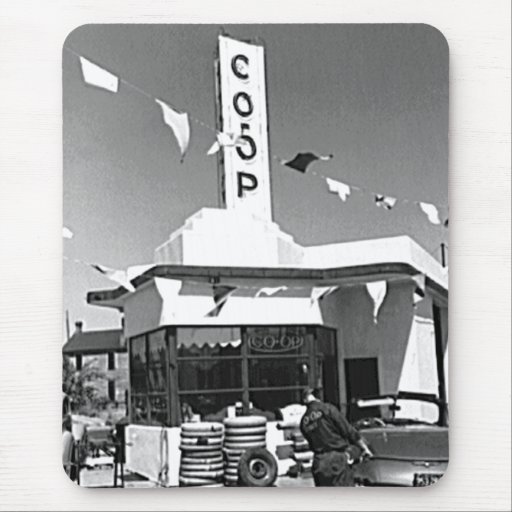 Gas Station and Cars Vintage Minneapolis Minnesota Mousepad
