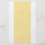 Giraffe Pattern. Yellow. Flyer