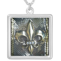 GOLD AND SILVER MESH FLEUR-DE-LIS PRINT PENDANT