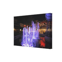 GORGEOUS GARDEN FOUNTAIN STRETCHED CANVAS PRINTS