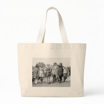 Group of Winners: 1922 Bags
