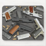 GUNS!