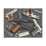 GUNS!
