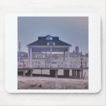 HDRAvonMemorialDayWeekendEarlyBoardwalkHouseLookOu Mouse Pad