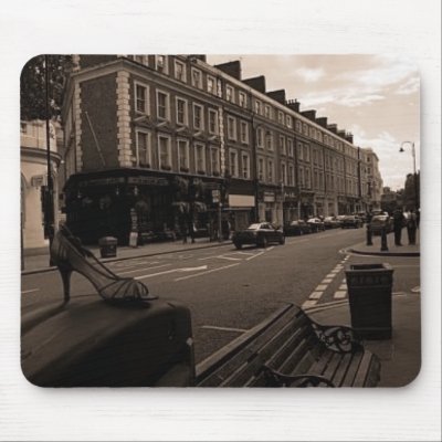 Heeli n London Mouse Pad by traliz