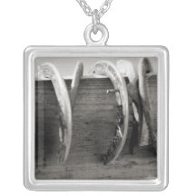Horse Shoes Pendant