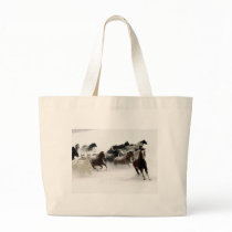 Horses in the snow canvas bag