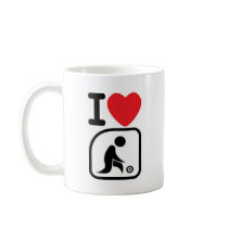 I love lawn bowls mug
