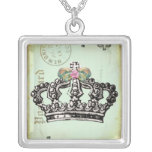 it's GooD To Be QUeeN Personalised Necklace