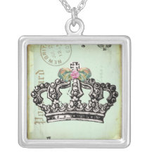 it's GooD To Be QUeeN Personalised Necklace