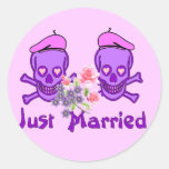 Just Married Skulls Round Sticker