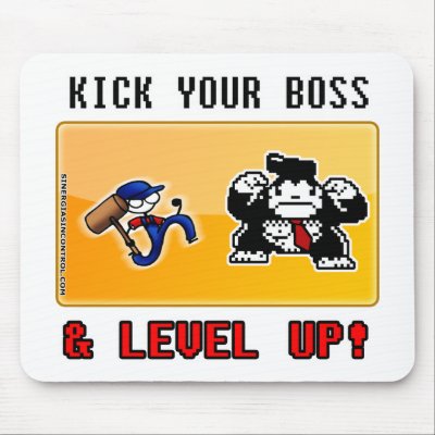 kick your boss & level up! mousepad by sinergiasincontrol
