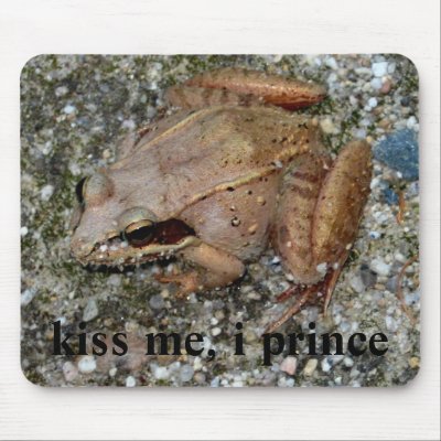 kiss me, i prince mouse pad by HaynzDesigns