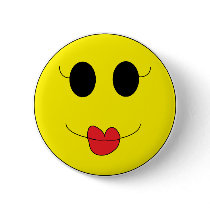 Kissie Smilie Button