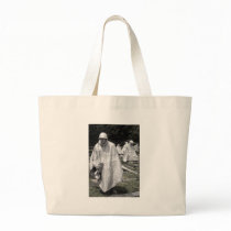 Korean War Memorial veterans Status Tote Bag