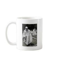 Korean War Memorial veterans Status Coffee Mug