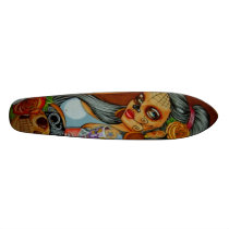 latina Skateboard