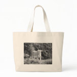 Lioness (black & white) bags