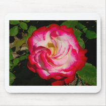 LOVE FLOWER MOUSE PAD