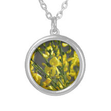 Many beautiful yellow flowers necklaces
