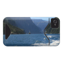 Milford Sound, New Zealand Iphone 4 Id Cover