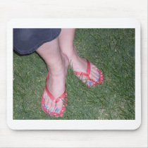 MY FEET IN THE GRASS MOUSE PAD