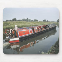 Narrowboat on the cut mousepad