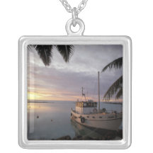 Oceania, Polynesia, Cook Islands, Aitutaki, Jewelry
