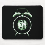 Old Fashioned X-Ray Clock Green mousepads