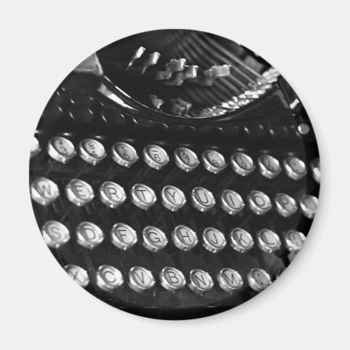 Old typewriter keys magnet