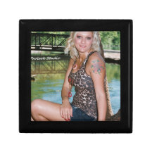 Our 4th PROLOOK HOTSHOTS MODEL - Simoriah Gosnell Trinket Box