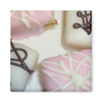 Petits Fours Magnet