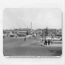 Place de la Concorde, designed in 1757 Mouse Pad