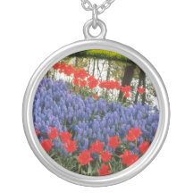 Red Keukenhof Gardnes, Holland flowers Necklace