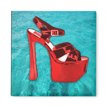 Red Patform Divers